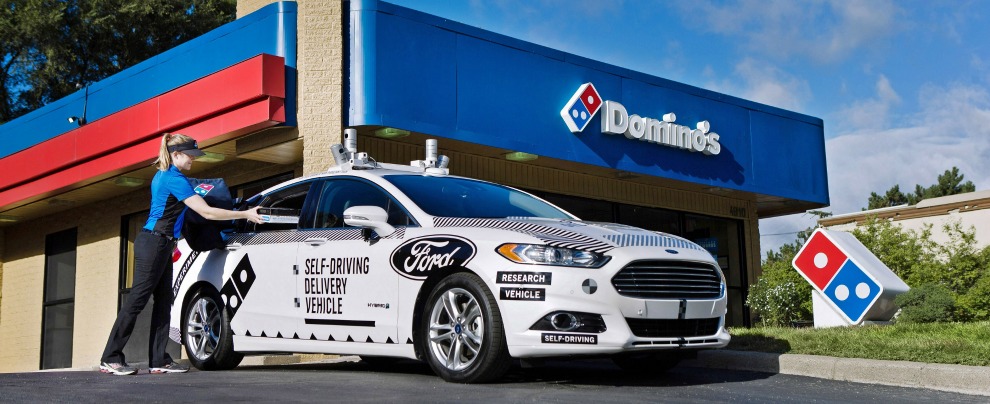 Copertina di Ford, negli Usa la pizza te la porta a domicilio l’auto-robot – FOTO e VIDEO