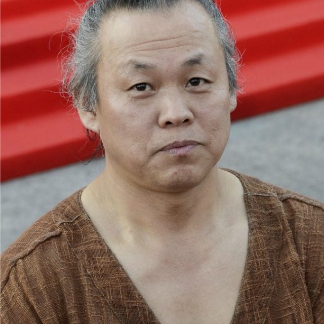 Kim Ki-duk, il famoso regista accusato di aver schiaffeggiato un’attrice per costringerla a una scena di nudo