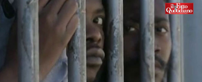 Copertina di Libia, l’inferno nei centri-lager dove sono rinchiusi i migranti. Le immagini del reportage di Francesca Mannocchi