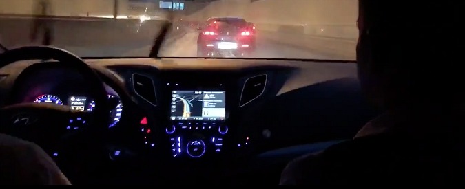 Copertina di Guido Meda e lo strano incontro in autostrada al ritorno dal MotoGP: “Adesso questi ci sparano in faccia”