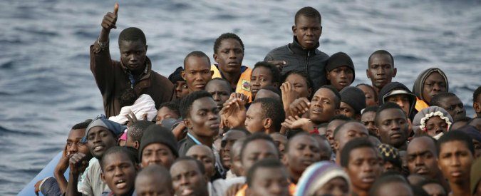 Risultati immagini per migranti