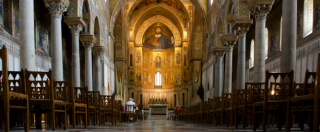 Copertina di Monreale, via il banco donato alla chiesa da Michele Navarra. Nessun inchino per il boss