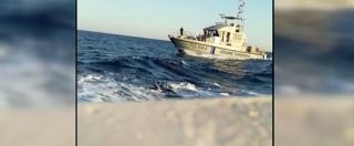 Copertina di Sicilia, attacco a peschereccio italiano: “La motovedetta tunisina ci ha sparato”. Il video dell’inseguimento