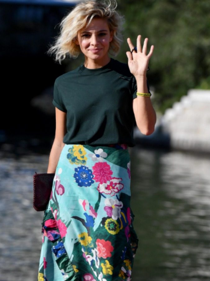 Venezia 2017, Jasmine Trinca in giuria al Lido con il bracciale “verità per Giulio Regeni”: “Vicenda che deve continuare a essere pubblica”