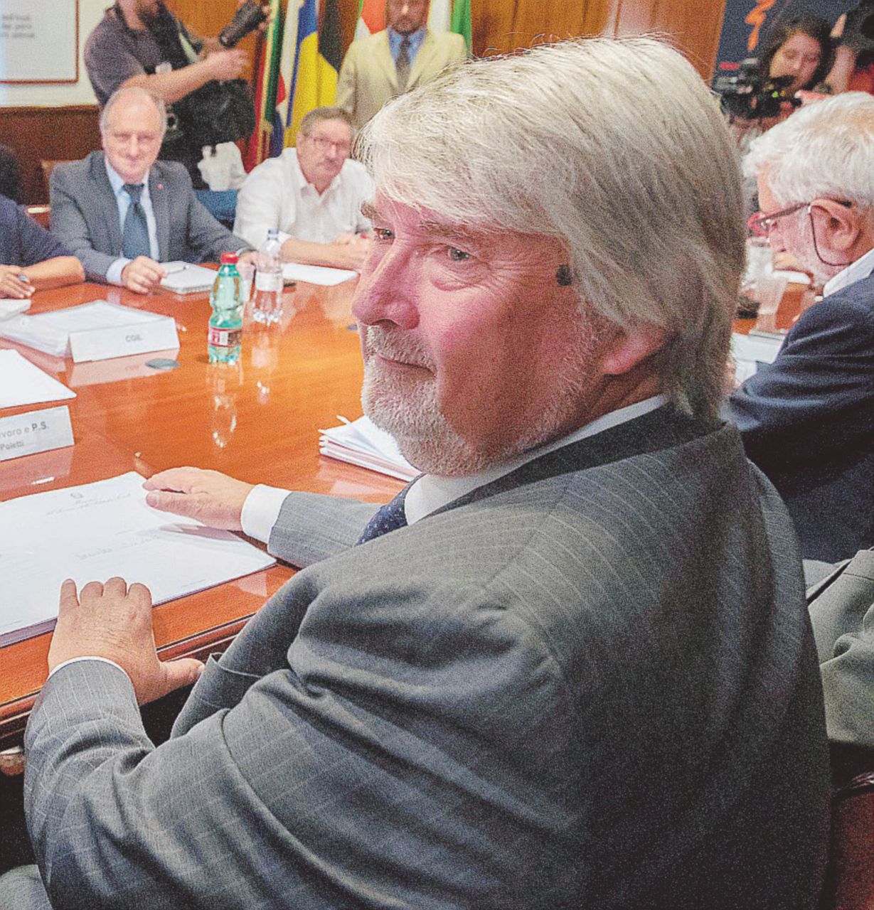 Il riformatore - Il ministro del Lavoro, Giuliano Poletti - LaPresse La disoccupazione torna a crescere. Ma Renzi twitta
