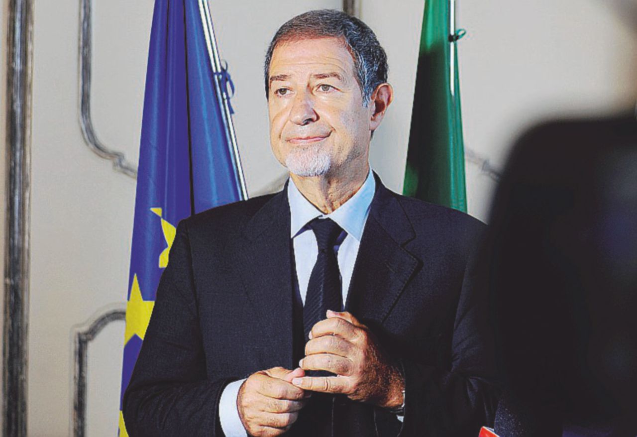 Antimafia - Nello Musumeci sfida M5S e Pd - Ansa L’aspirante candidato di Forza Italia in Sicilia imbarazza Musumeci