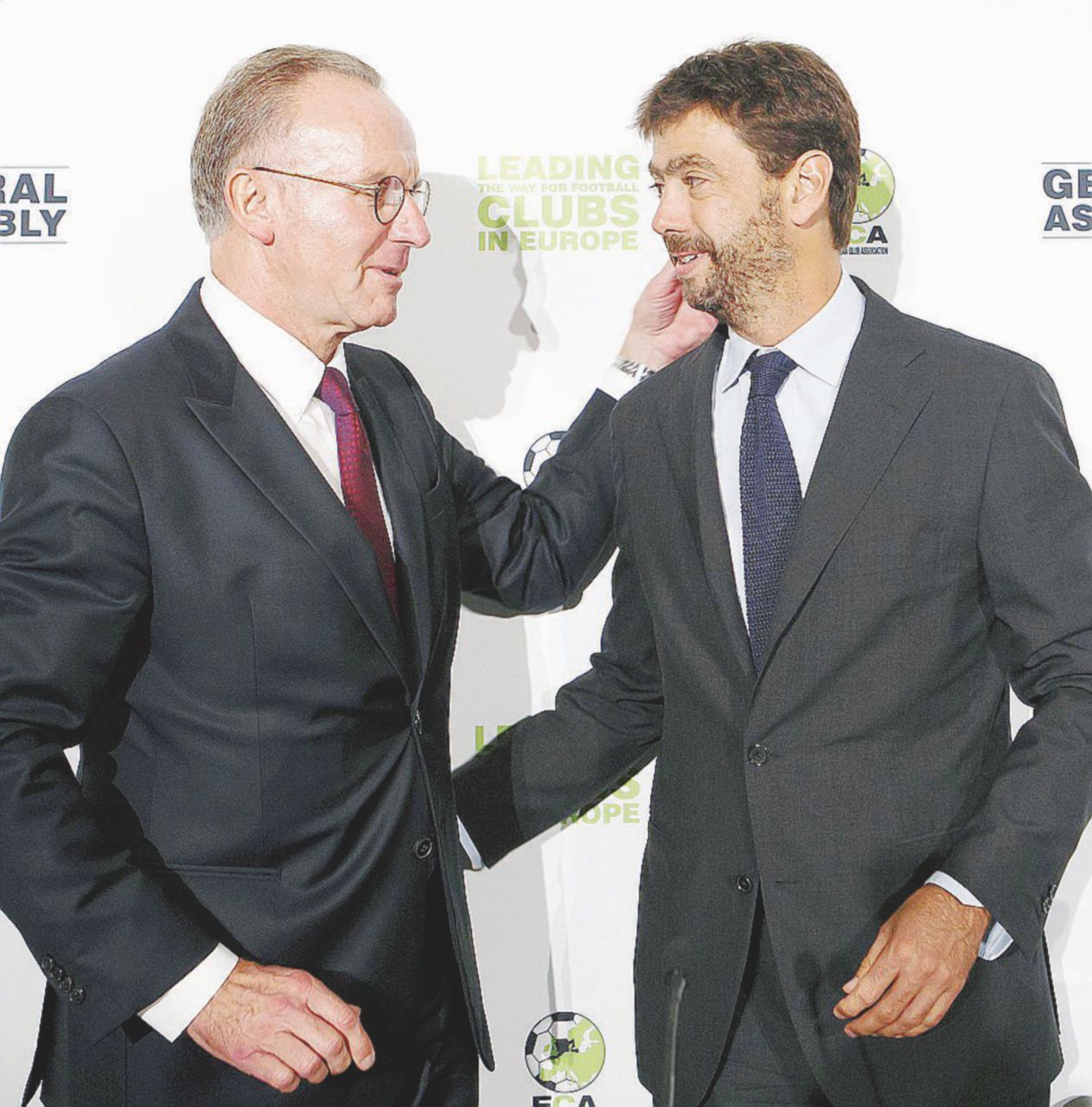 Presidente - Agnelli con il predecessore all’Eca, Karl-Heinz Rummenigge - Ansa Agnelli alla guida del calcio europeo. Ma a rischio stop