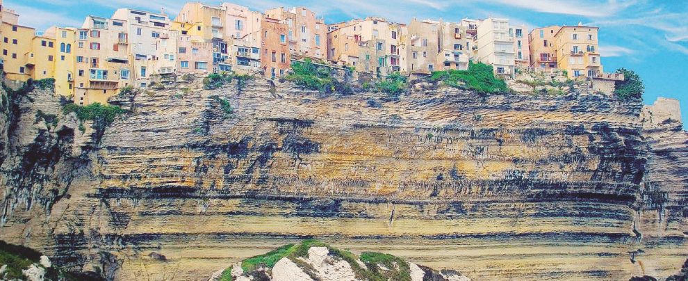 Le Bocche di Bonifacio. Attento Califfo arabo, in Corsica non si passa