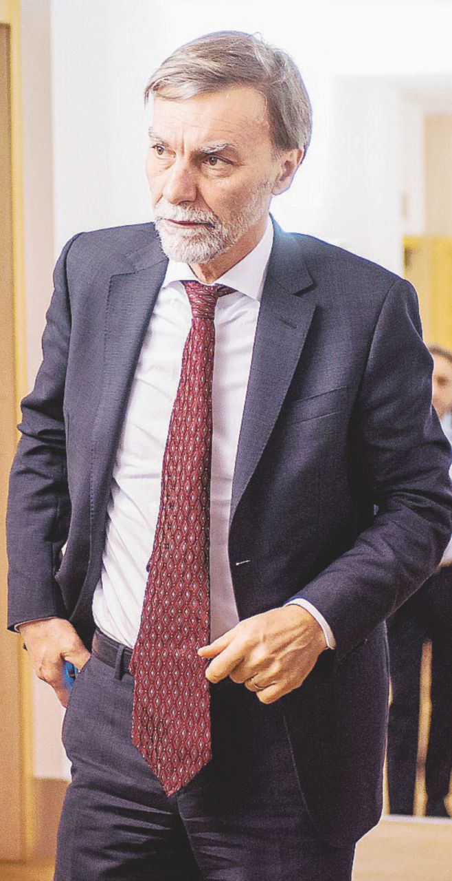 Copertina di Pioggia di soldi pre-elettorali verso Palermo: progetti per miliardi approvati senza analisi