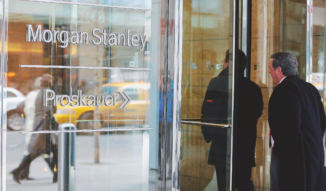 Derivati, Morgan Stanley prova a offrire le briciole Derivati, Morgan Stanley prova a offrire le briciole