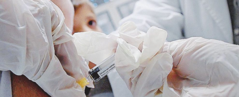 Il governo - Stabilita a luglio l’obbligatorietà di dieci vaccini - Ansa Vaccini, Zaia fa retromarcia: sospeso decreto sul rinvio