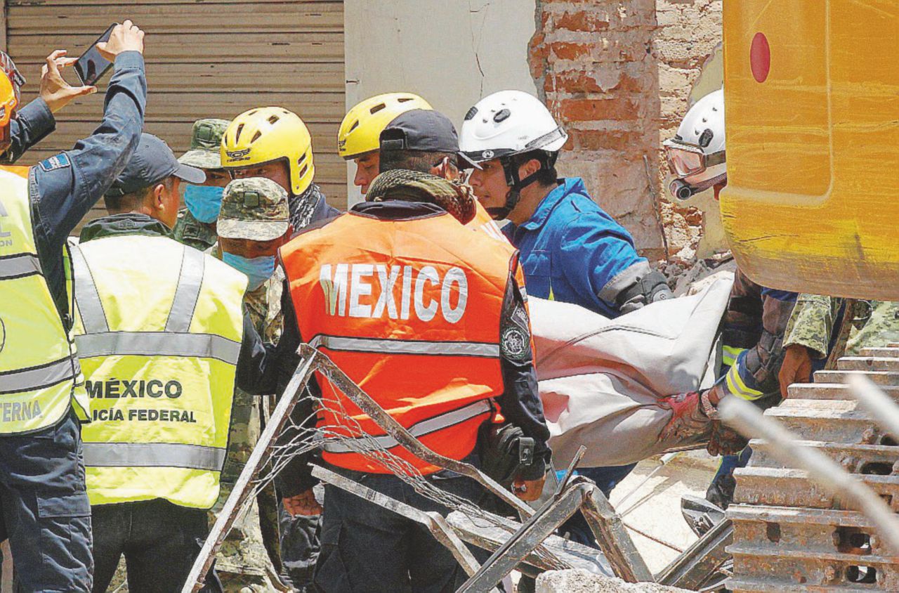 Sessantaquattro morti nel sisma in Messico Sessantaquattro morti nel sisma in Messico