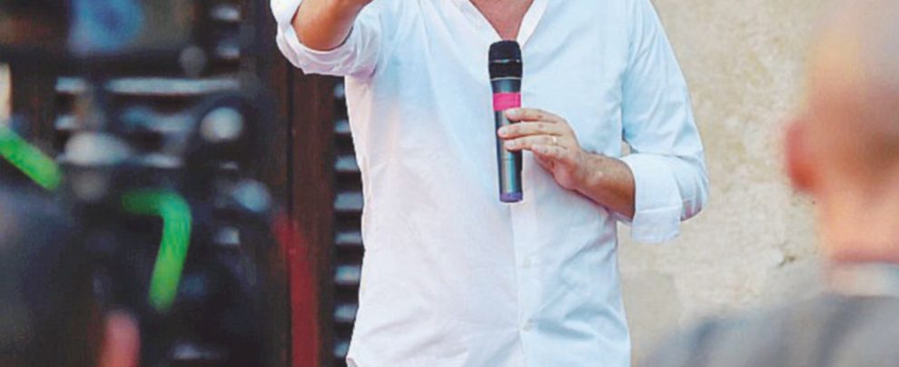 Campagna elettorale - Matteo Renzi ha ricominciato il tour di presentazione di “Avanti” - Ansa “I big del Pd si sudino le preferenze in Senato”
