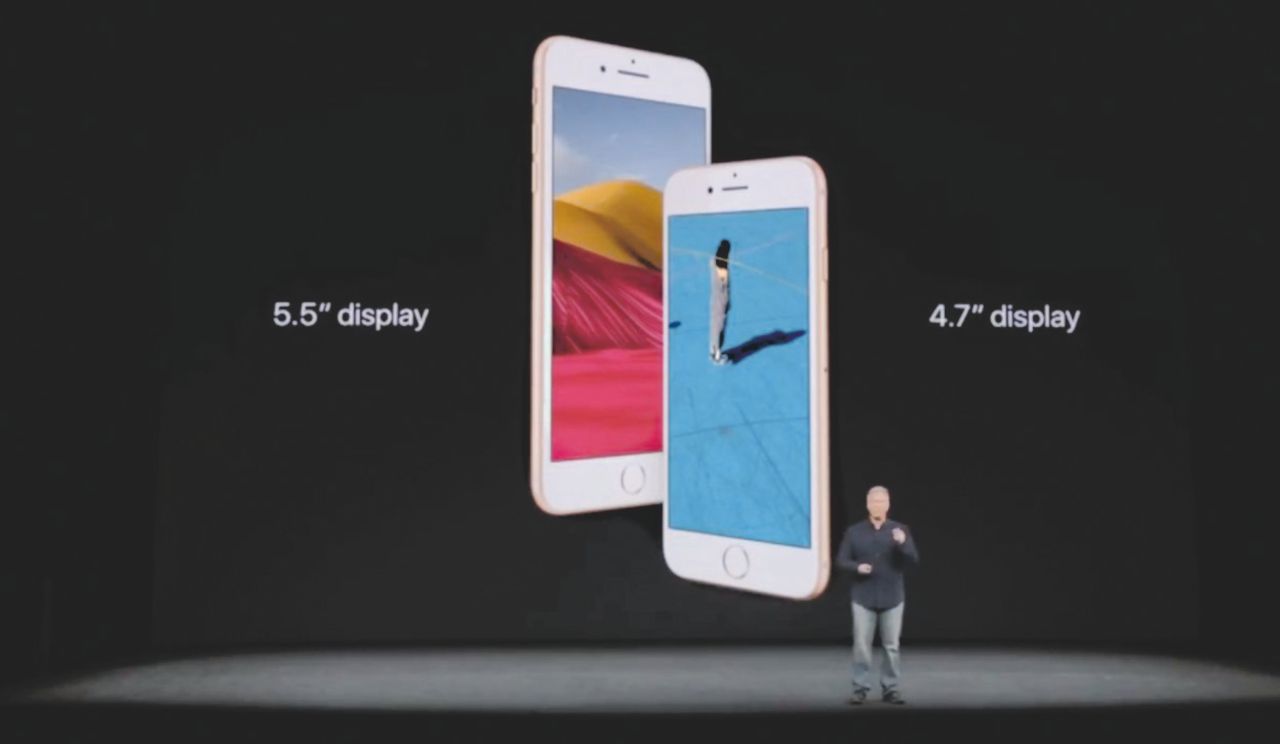 Tradizioni - Sono state presentate ieri allo Steve Jobs Theatre di Cupertino le ultime novità della Apple Apple festeggia col costoso iPhone X, ma la sua vera sfida sarà la televisione