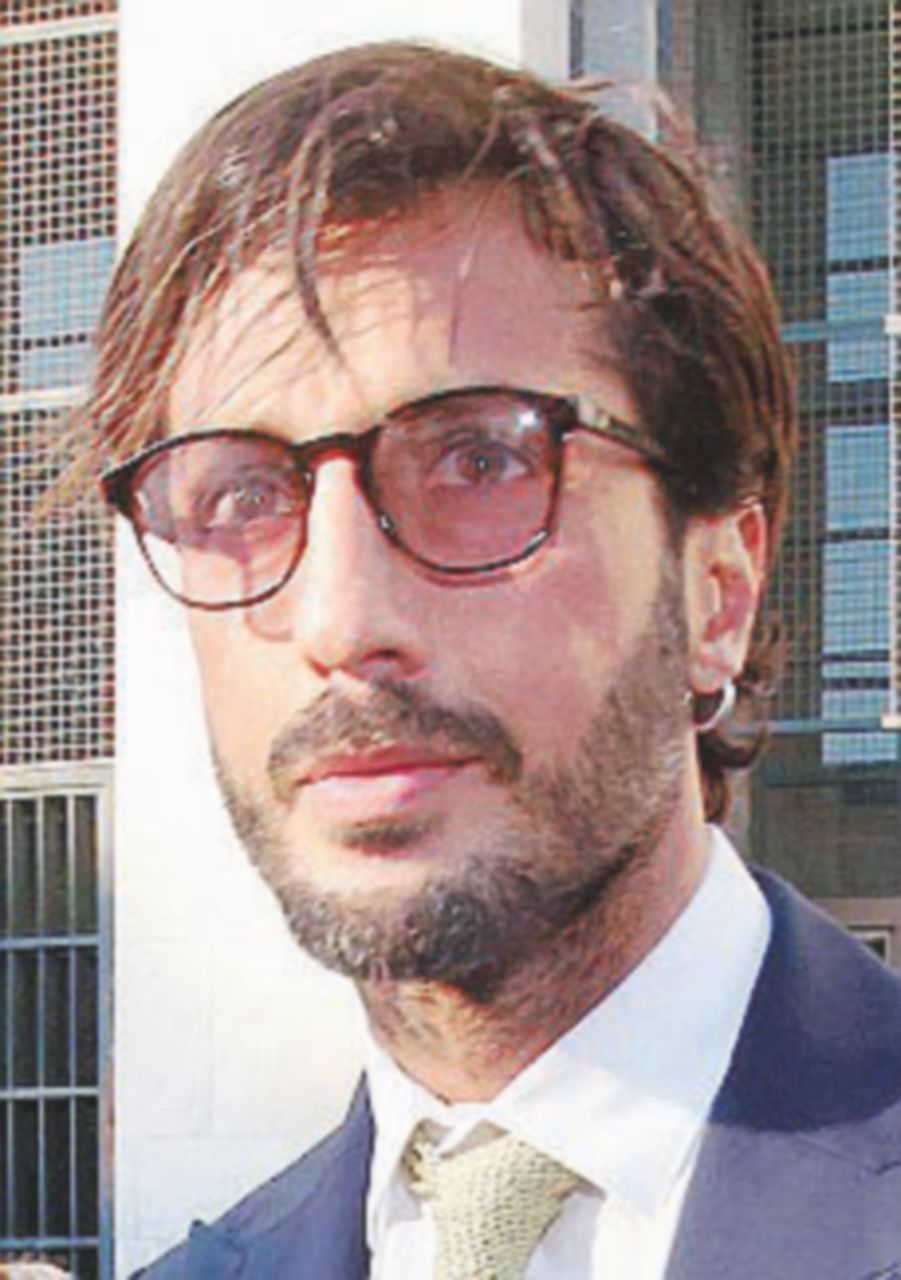 Corona, pena ridotta: “Non è delinquente professionale” Corona, pena ridotta: “Non è delinquente professionale”