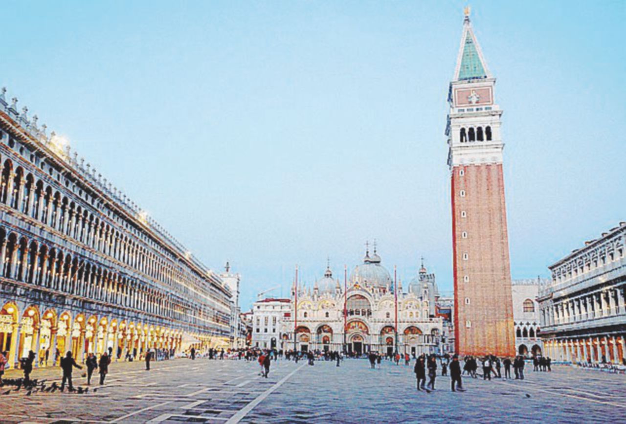 - La vicenda riguarda la candidatura nel 2011 a capitale europea della cultura da parte di una serie di città guidate da Venezia. Il caso di Bolzano ricorda che i magistrati contabili possono mettere becco anche nelle spese dei comitati promotori - Ansa La candidatura fallisce e la Corte condanna le spese pazze a Bolzano