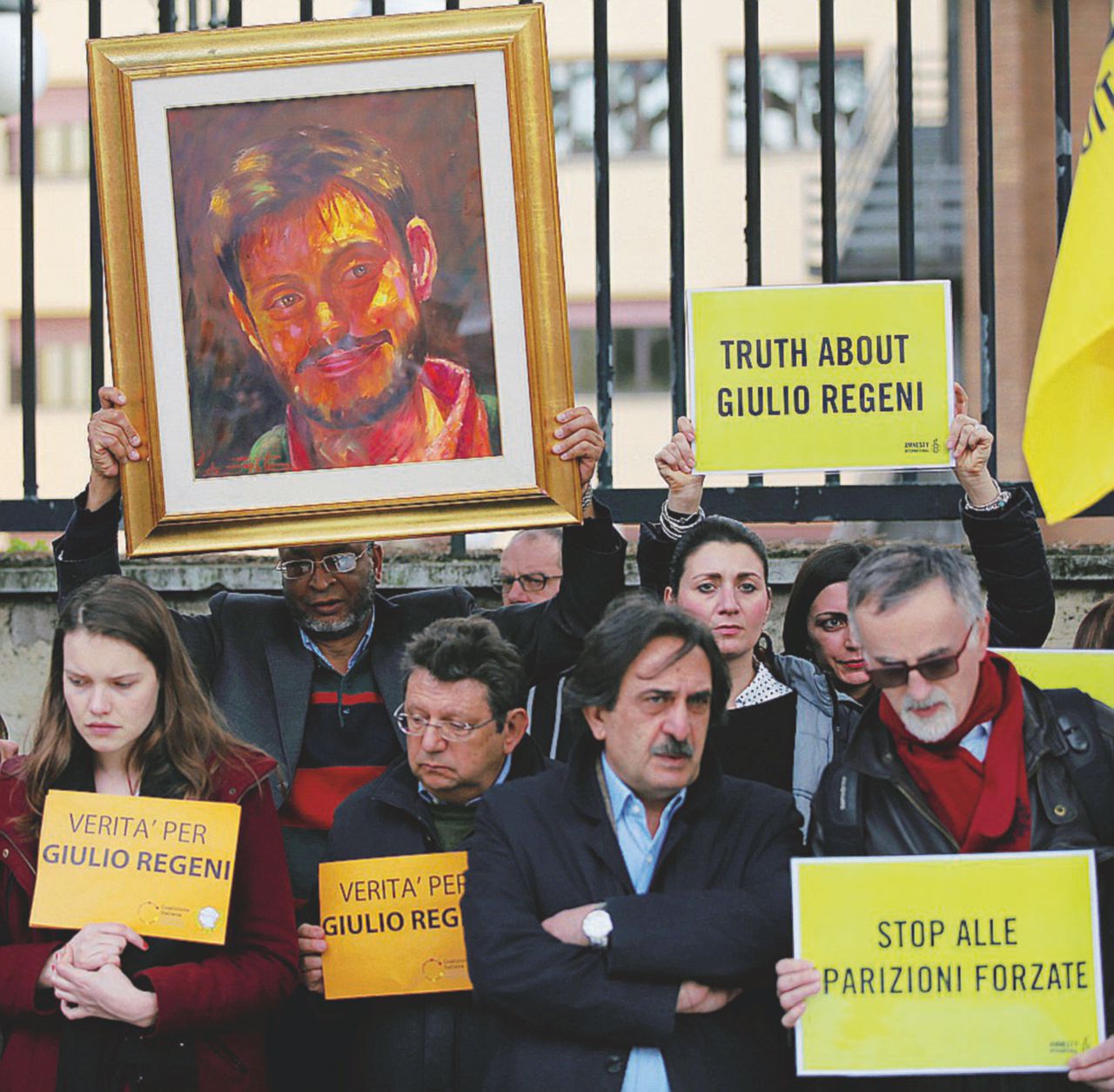 Manifestazione per Giulio Regeni Regeni, l’ultima di Alfano: “Fiato sul collo al regime”