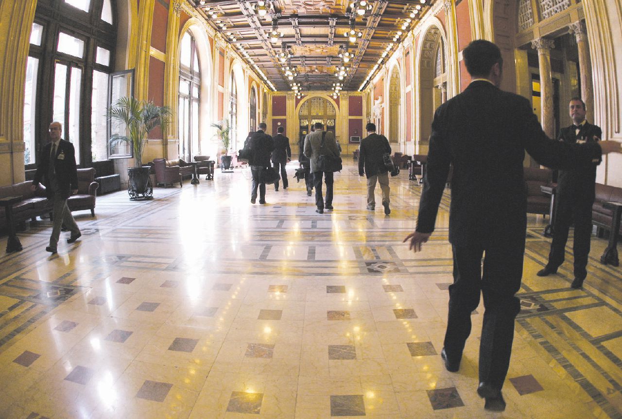 Il Palazzo - Il Transatlantico di Montecitorio Vitalizi Day, Camere deserte. E i 5Stelle vogliono rinunciare
