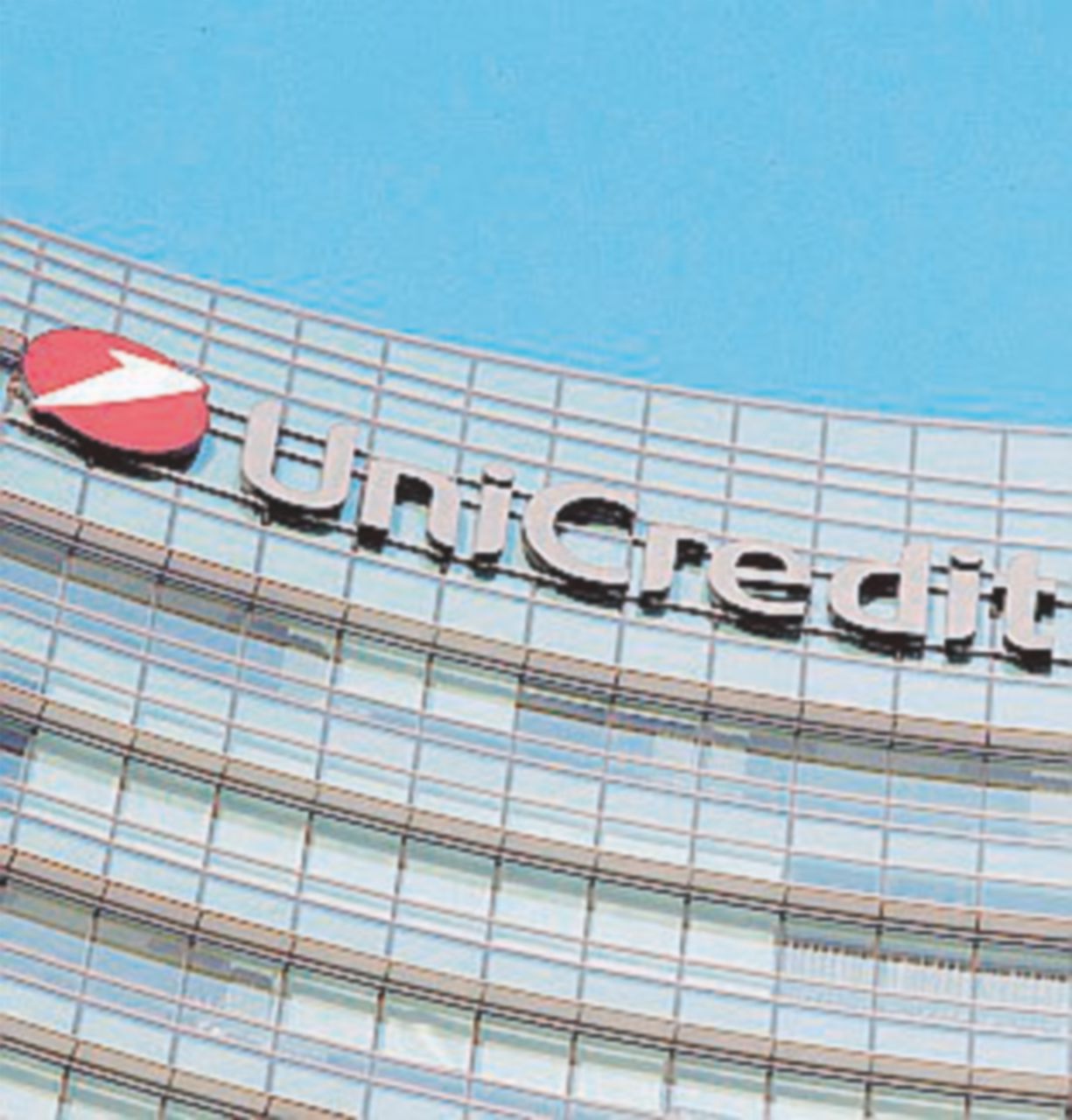 A Berlino - Unicredit vuole Commerzbank - Ansa Unicredit vuole Commerzbank: la Borsa dice no. Incognita derivati