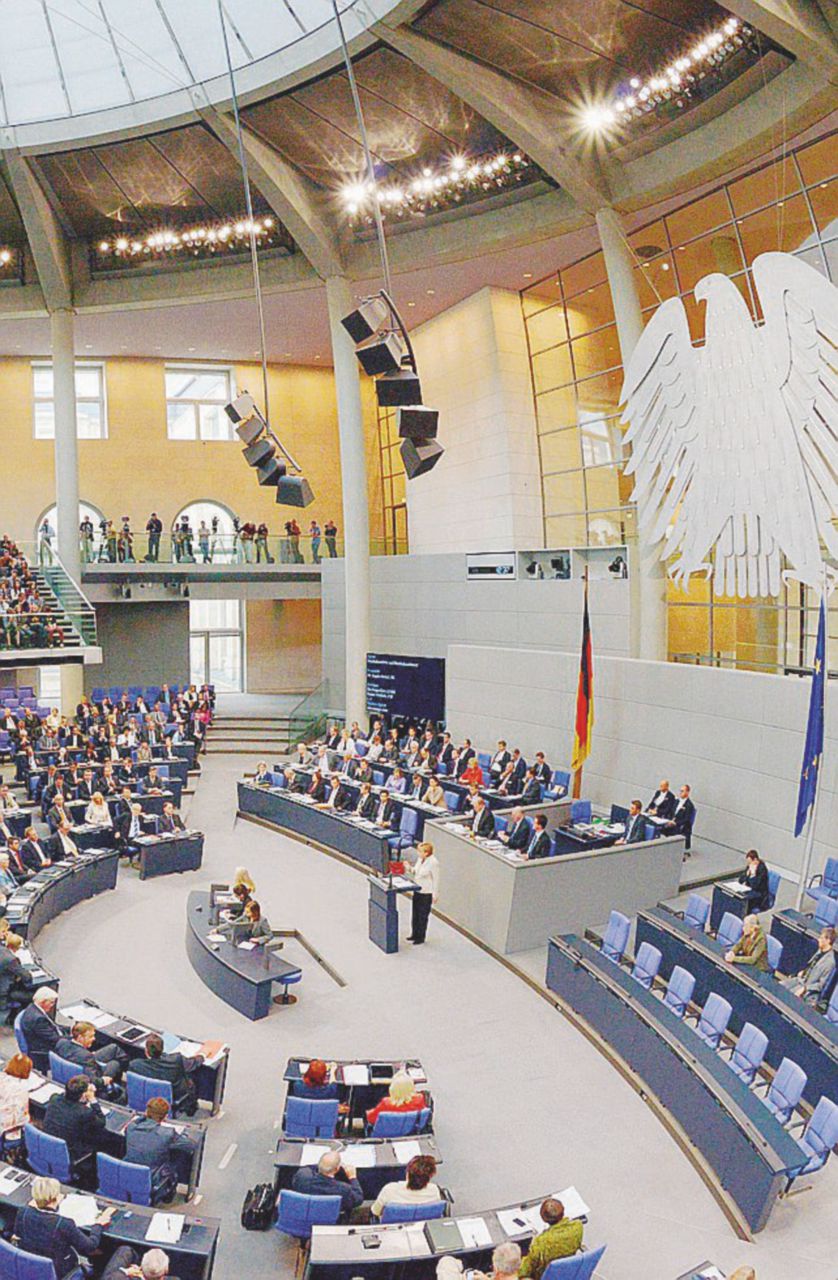 L’ex timoniere - Giorgio Squinzi ha guidato gli industriali fino a maggio scorso - Ansa Il Bundestag trema, Afd può diventare terza forza in Parlamento