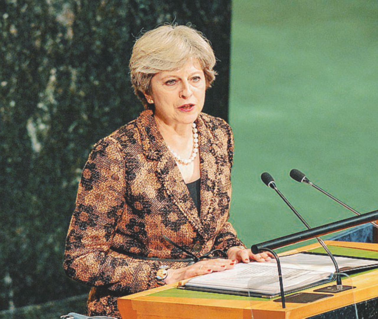 Ultime carte - Il primo ministro Theresa May spera di rilanciare a suo favore il dialogo con l’Ue sulla Brexit - Ansa May, 20 miliardi per uscire dall’Unione