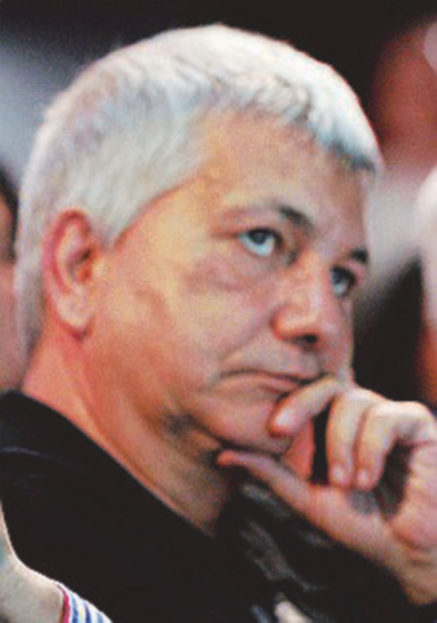 Le sberle di Vendola a Pisapia: “Generoso… con se stesso però” Le sberle di Vendola a Pisapia: “Generoso… con se stesso però”