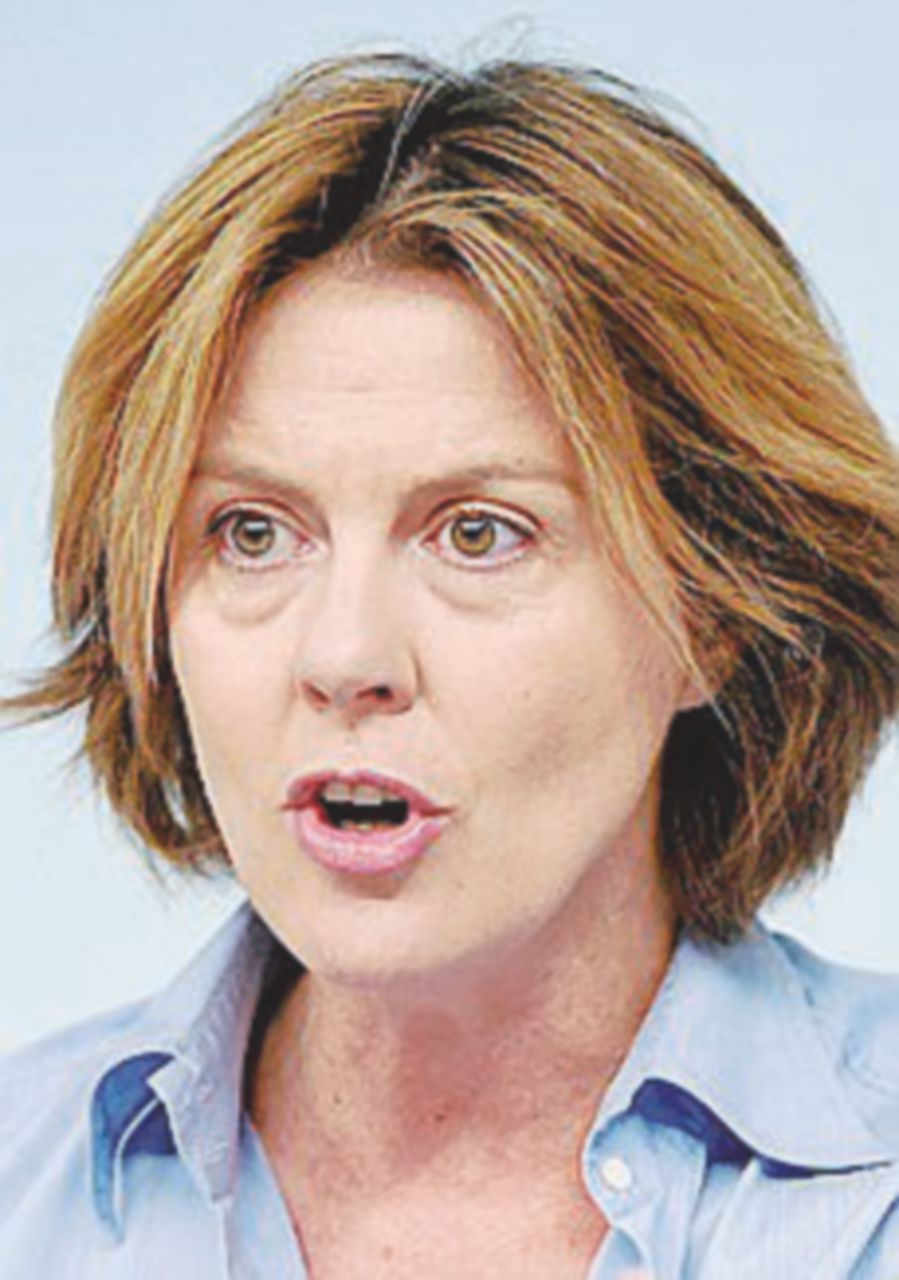 Inquinamento Pfas, Lorenzin: “Presto ci sarà la direttiva Ue” Inquinamento Pfas, Lorenzin: “Presto ci sarà la direttiva Ue”