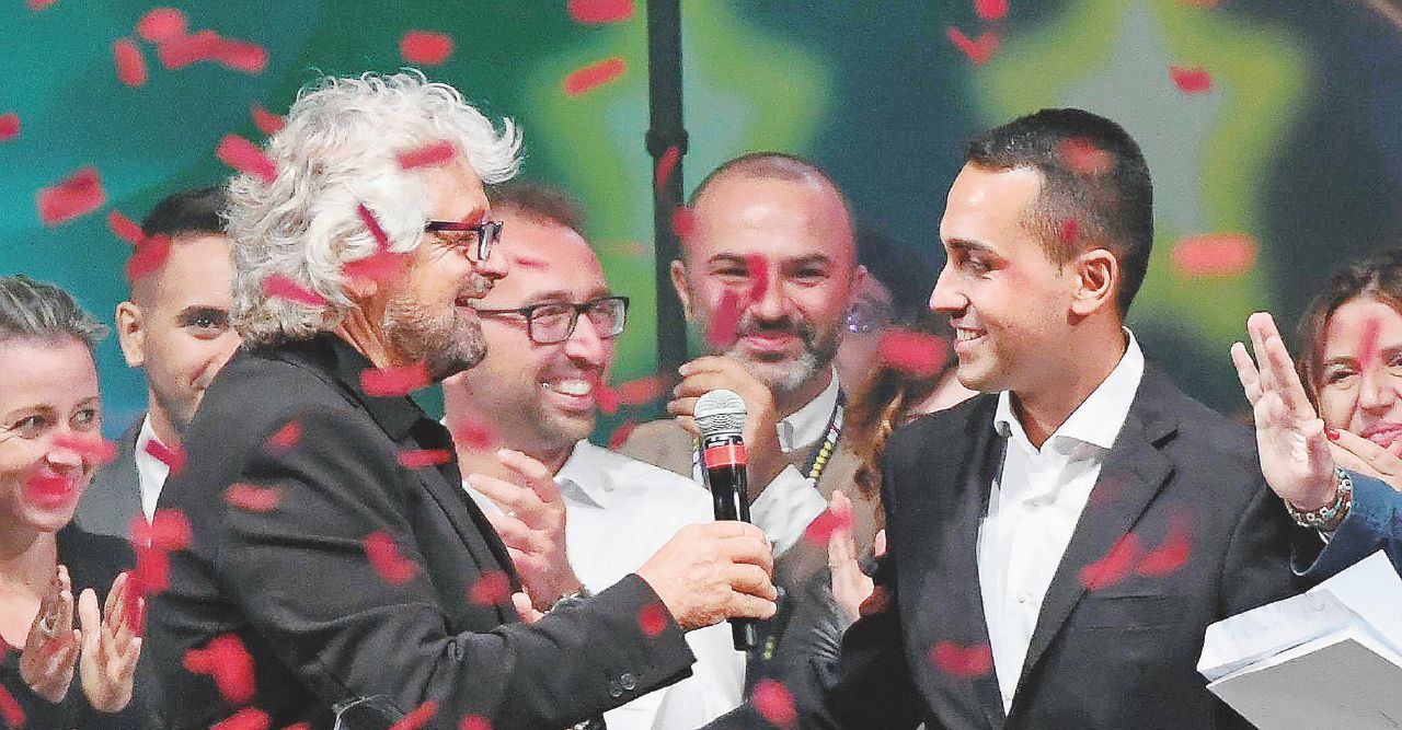 Sorpresa: ha vinto Di Maio Grillo lo incorona (Fico pure) Sorpresa: ha vinto Di Maio Grillo lo incorona (Fico pure)