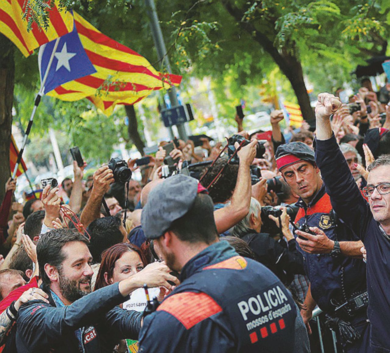 Catalogna, ancora cortei a favore del voto Catalogna, ancora cortei a favore del voto