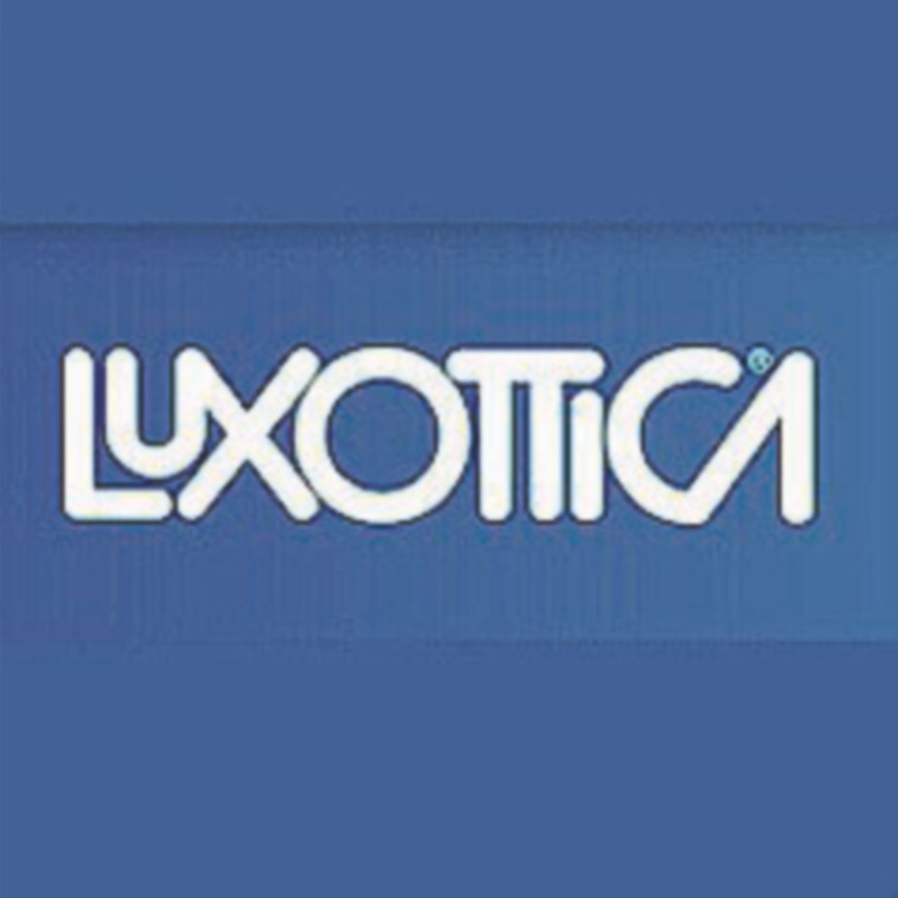Copertina di Luxottica-Essilor, l’antitrust Ue sta indagando sul matrimonio