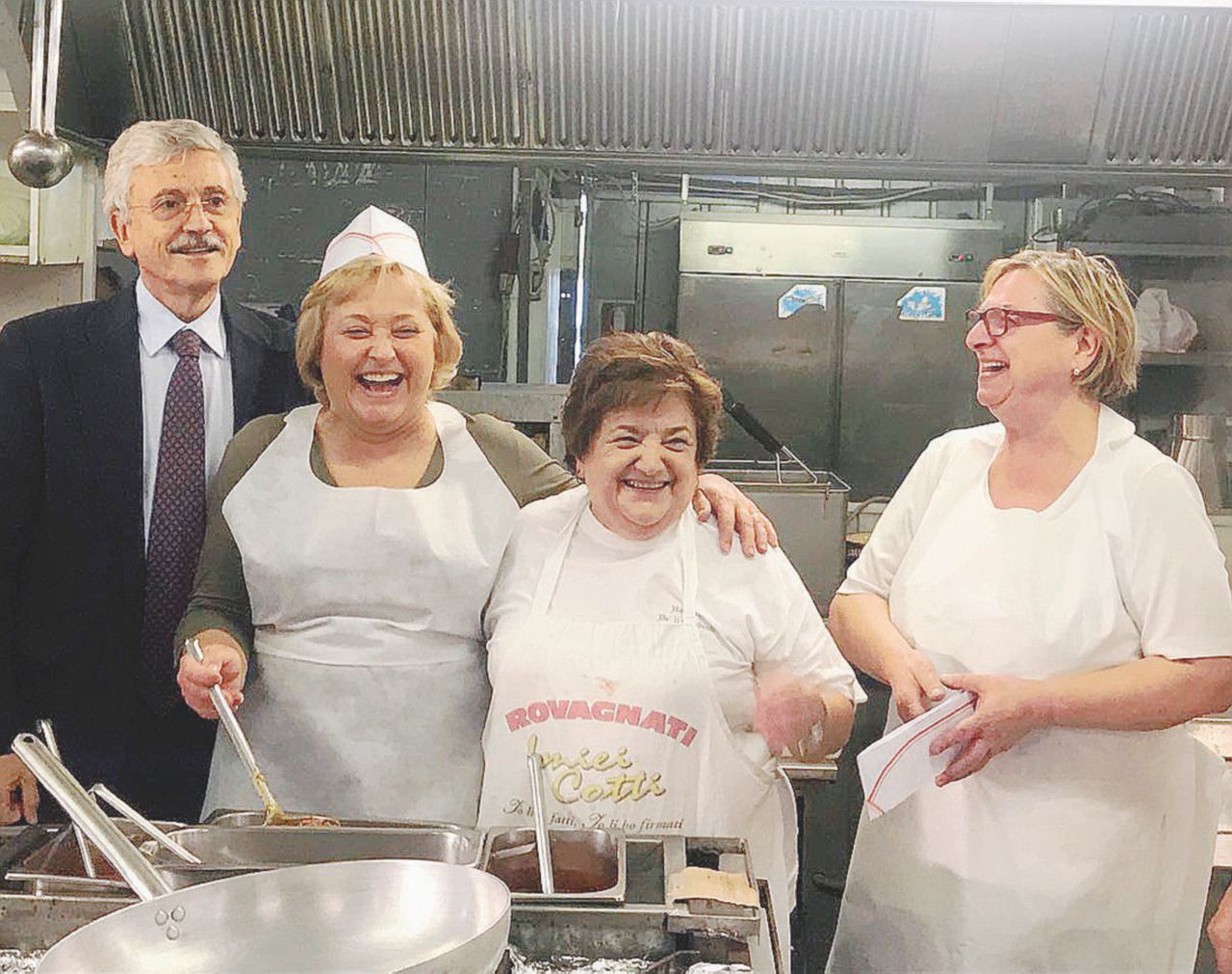 “La lobby Pd-grandi giornali vuole staccare Pisapia da Mdp” “La lobby Pd-grandi giornali vuole staccare Pisapia da Mdp”