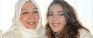 Copertina di Turchia, madre e figlia attiviste siriane uccise a coltellate. La zia: “E’ la mano crudele del regime di Damasco”