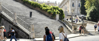 Copertina di Roma, “tentato stupro sulle scale del Campidoglio”. Turista belga salvata dall’intervento di tre vigili urbani