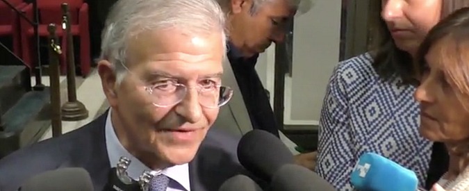 Copertina di Caso Regeni, Cicchitto: “Troppi elementi evidenti, gruppi petroliferi hanno avuto un ruolo”