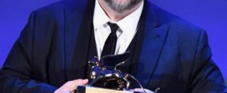 Copertina di Mostra del Cinema di Venezia 2017, vince Del Toro con The shape of water. Il Leone d’Oro torna in Usa. Italia a secco