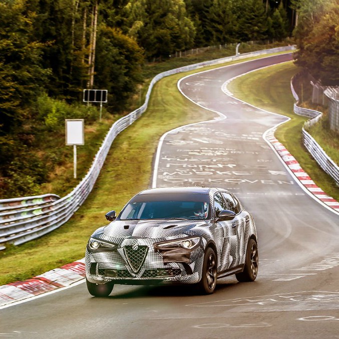 Copertina di Alfa Romeo Stelvio Quadrifoglio, è record di velocità al Nurburgring – FOTO e VIDEO