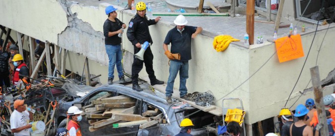 Copertina di Terremoto Messico, crollata una scuola: “Morti 32 bambini”. Dodici salvati, l’ultima una bimba trovata quasi 24 ore dopo