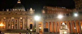 Copertina di Il Vaticano allontana i clochard da piazza San Pietro: “Questione di sicurezza”. La notte potranno dormire sotto i porticati