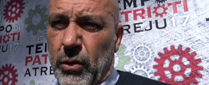 Copertina di Regionali Lazio, Pirozzi (sindaco Amatrice) glissa sulla candidatura: “Governatore? Meglio presidente del Consiglio…”