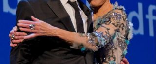 Copertina di Mostra del Cinema di Venezia 2017, le lacrime di Jane Fonda e il sorriso di Robert Redford per il Leone d’oro