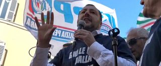 Copertina di Alla protesta della polizia penitenziaria arriva anche Salvini. Ma Cgil e Cisl lo criticano: “Mani libere? Non è la soluzione”