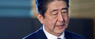 Copertina di Giappone, per sciogliere le camere e ottenere un nuovo mandato Abe si gioca la carta coreana