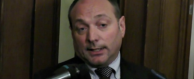 Copertina di Migranti, Stucchi (Copasir): “Accordi in Libia sono stati fatti con i capivillaggio, non con i trafficanti”