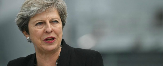 Brexit, la premier Theresa May: “Con nostro piano stop a libertà movimento. Avremo pieno controllo confini”