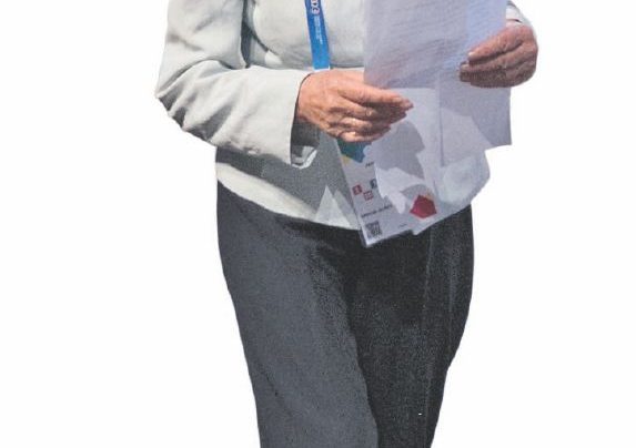 Bonino contro Minniti: “È solo un tappo. Flussi di migranti verso Spagna e Sardegna” Bonino contro Minniti: “È solo un tappo. Flussi di migranti verso Spagna e Sardegna”