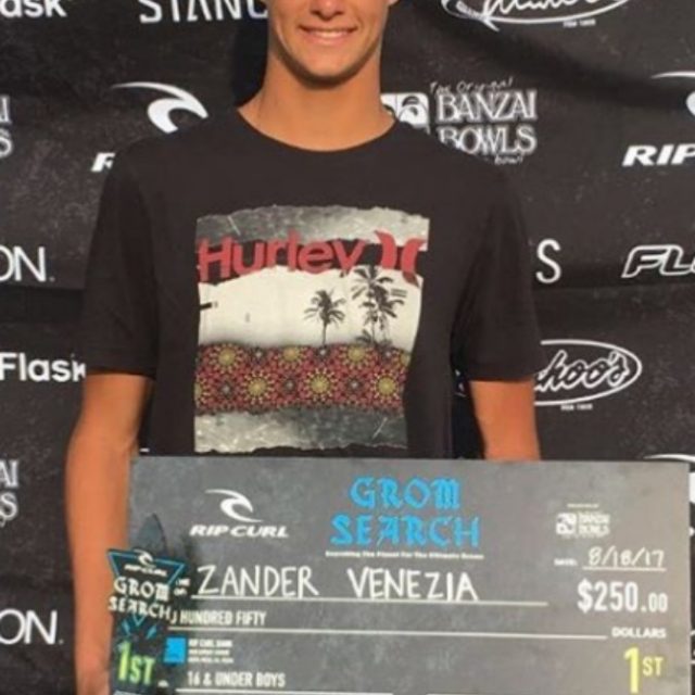 Zander Venezia, morto il famoso surfista. Cercava di “sfidare” l’uragano Irma