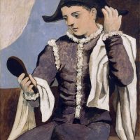 Pablo Picasso 
Arlequin au miroir [Arlecchino con specchio], 1923
Olio su tela,100 x 81 cm
Madrid, Museo Thyssen-Bornemisza
© Succession Picasso, by SIAE 2017