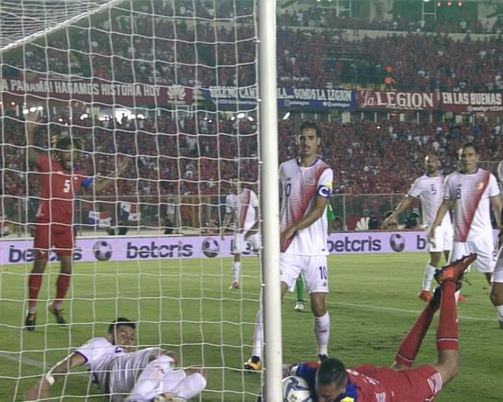 Copertina di Russia 2018, Panama segna un ‘gol fantasma’ che vale lo storico acceso al mondiale. Fuori gli Usa