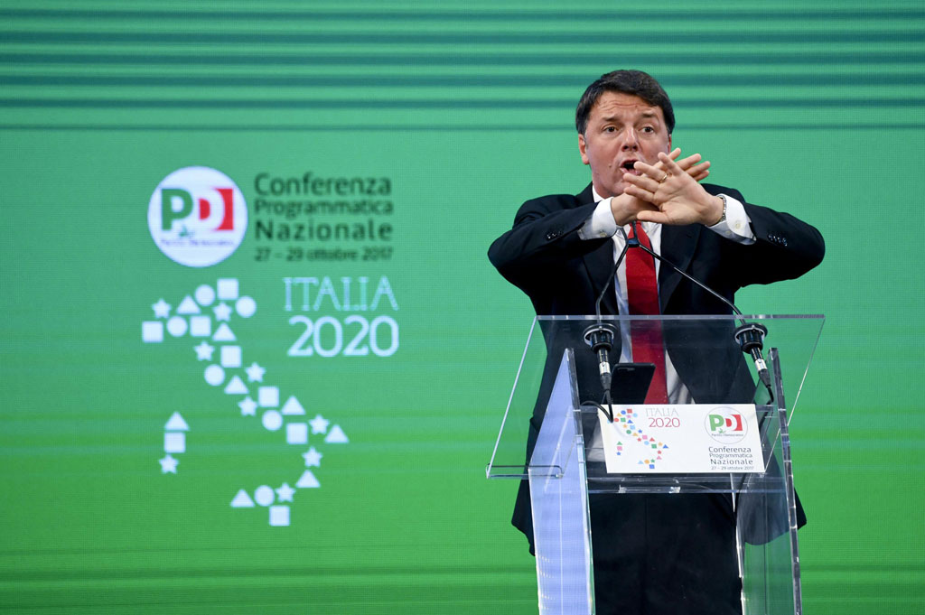 In Edicola sul Fatto Quotidiano del 30 ottobre: Renzi fa il bullo con tutti. Prima uno sgarbo a Gentiloni sullo Ius soli poi la minaccia a Franceschini