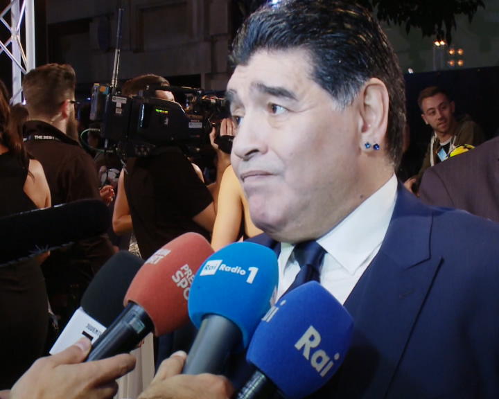 Copertina di Calcio, Diego Armando Maradona: “Scudetto a Napoli? Rosa corta e con l’Inter… doveva vincere”